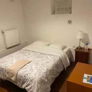 Lalanie Séjour chez l'habitant Savigny-sur-Orge