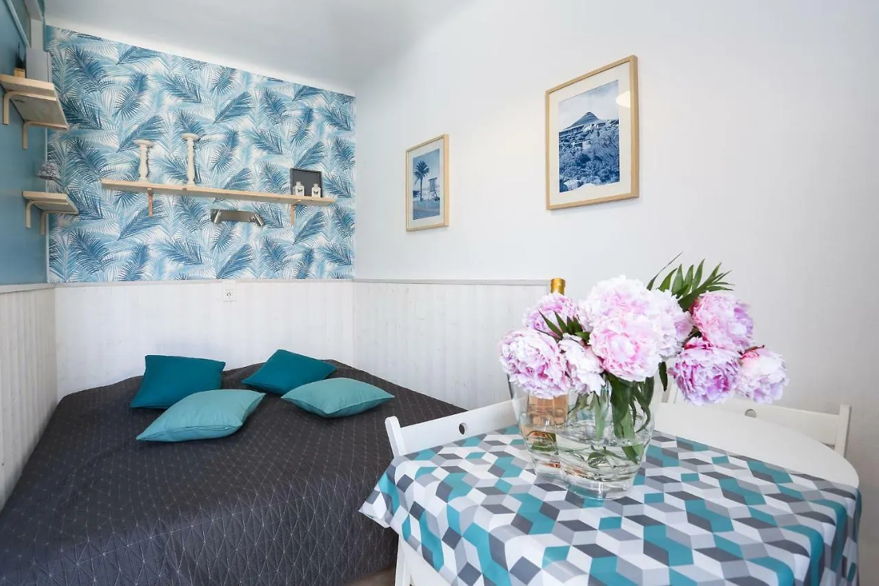 Appartement Au Grand sud à Hyères 0*,  France